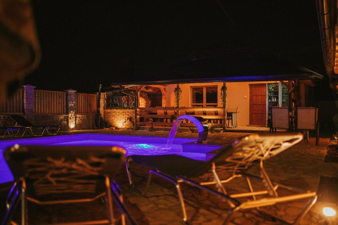 Cartagena Villa & Spa Brcko Exterior photo